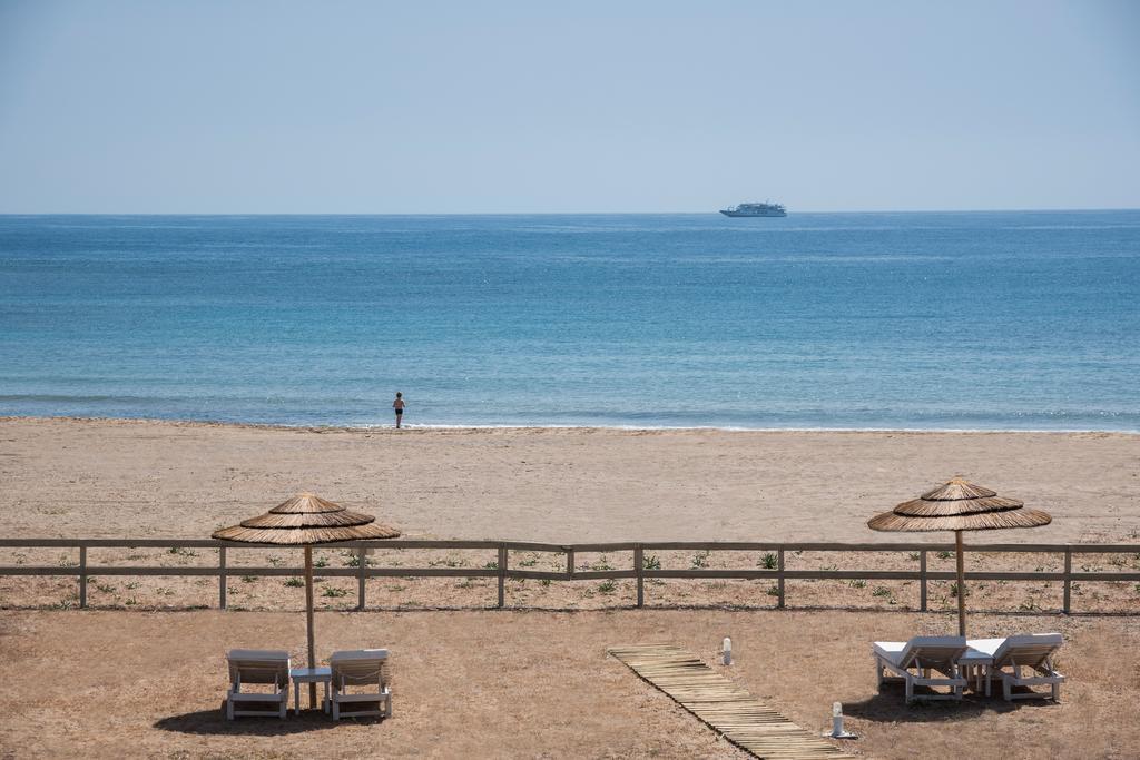 Cedar Bay Beachside Villas باليوخورا المظهر الخارجي الصورة