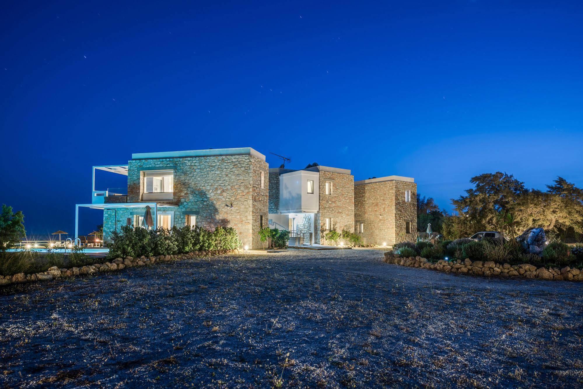 Cedar Bay Beachside Villas باليوخورا المظهر الخارجي الصورة